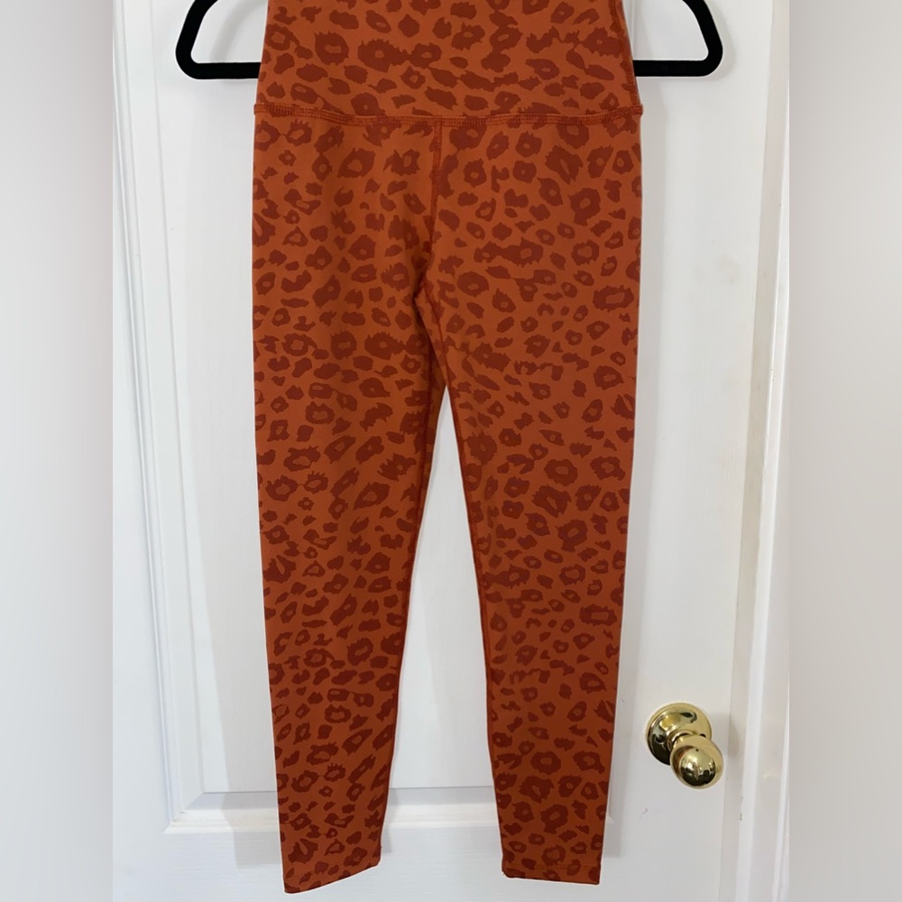 Beyond Yoga orange leopard cheetah leggings